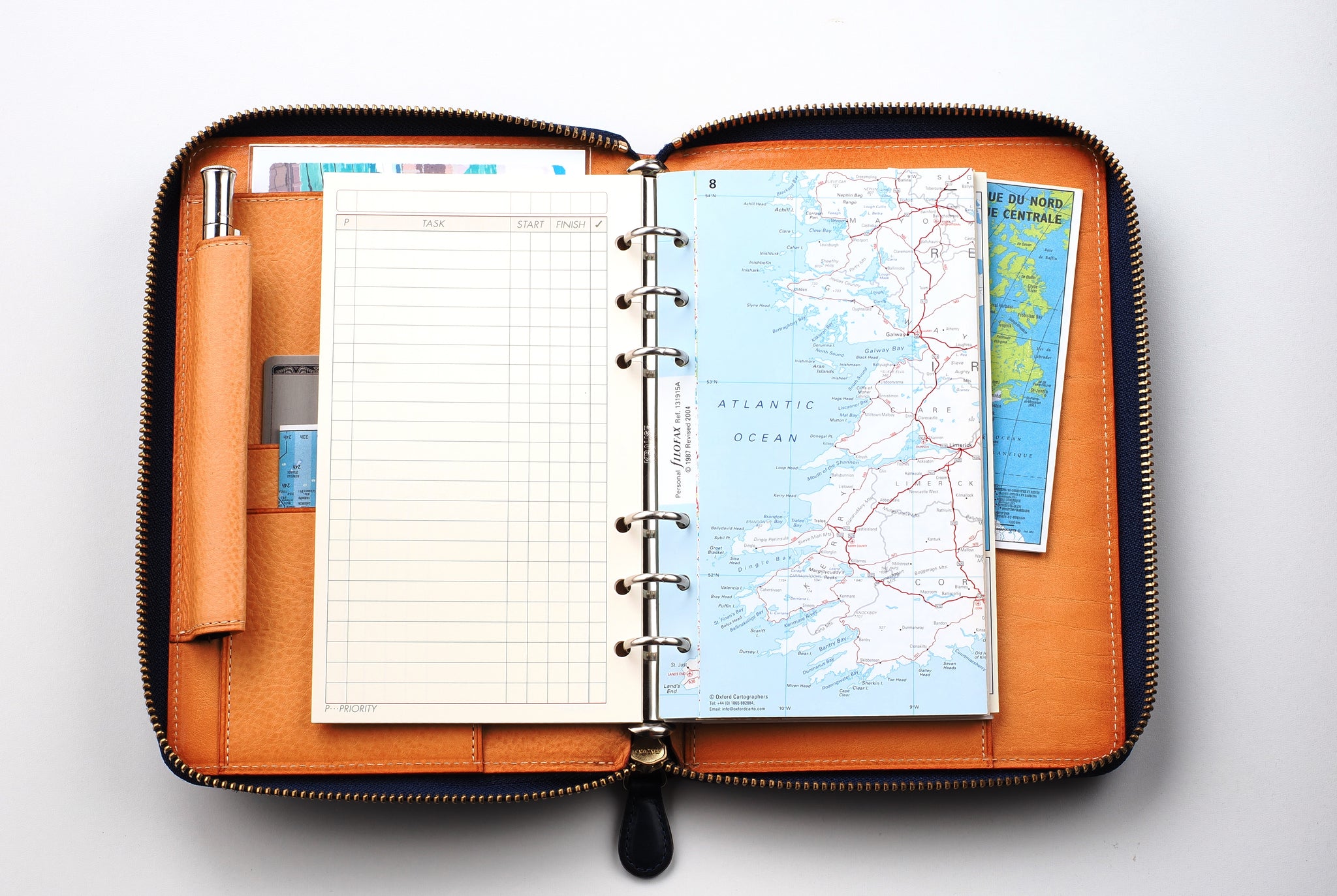 GANZO×趣味文】バイブルジッパーは毎日使うモノを確実に保管・活用