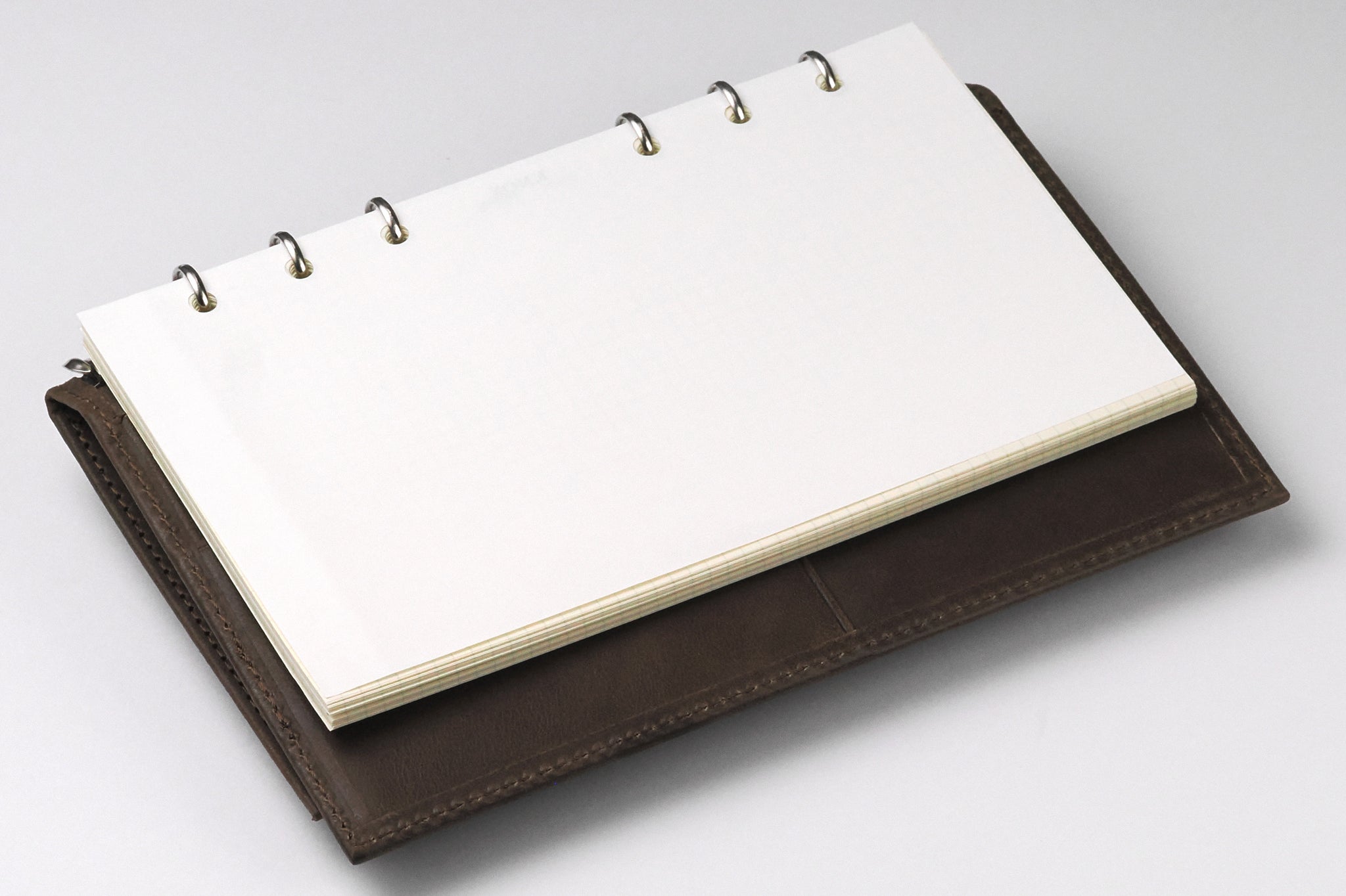 06P2140184_2048x.jpg?v=1739526752