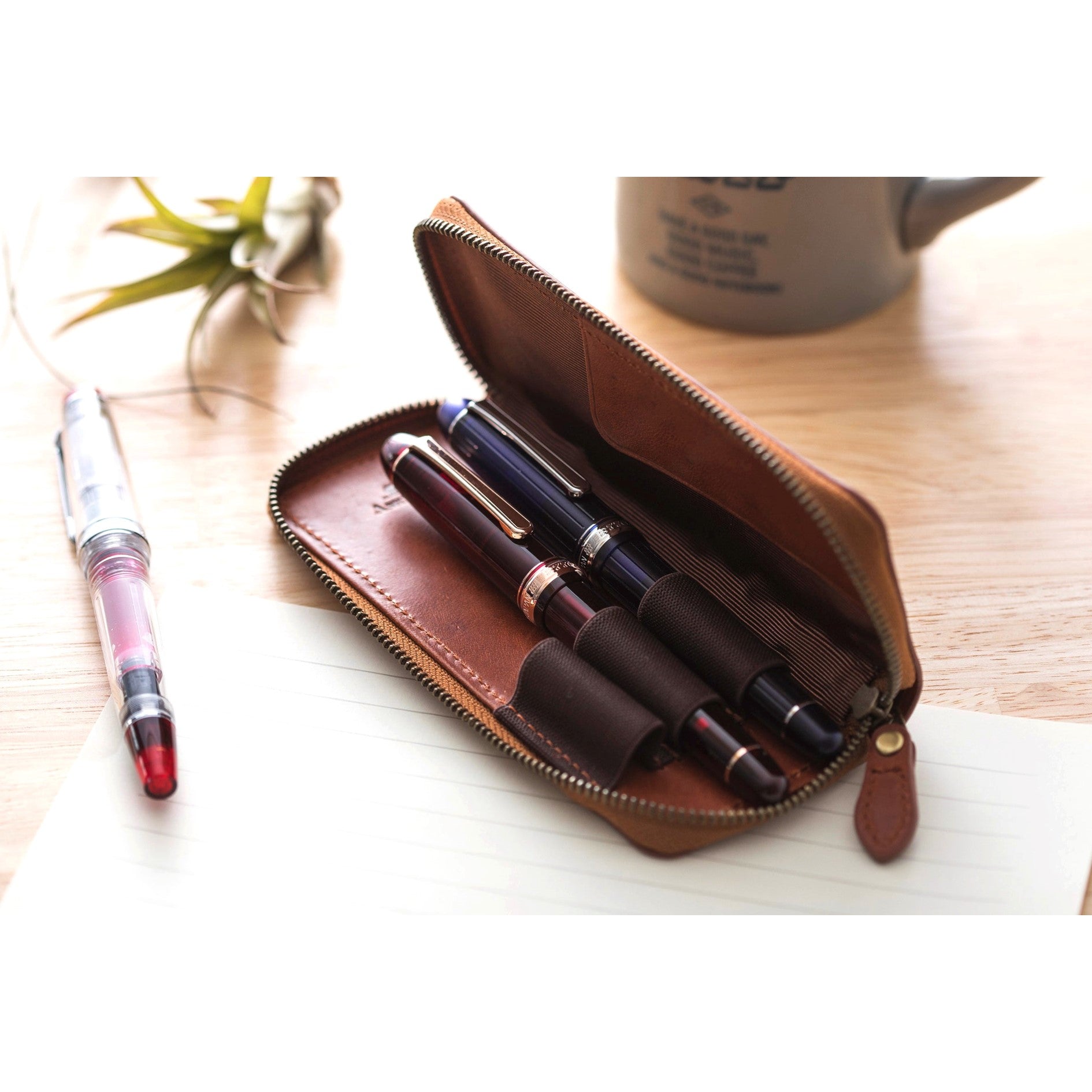 トラッドブラウン 3本挿しペンケース