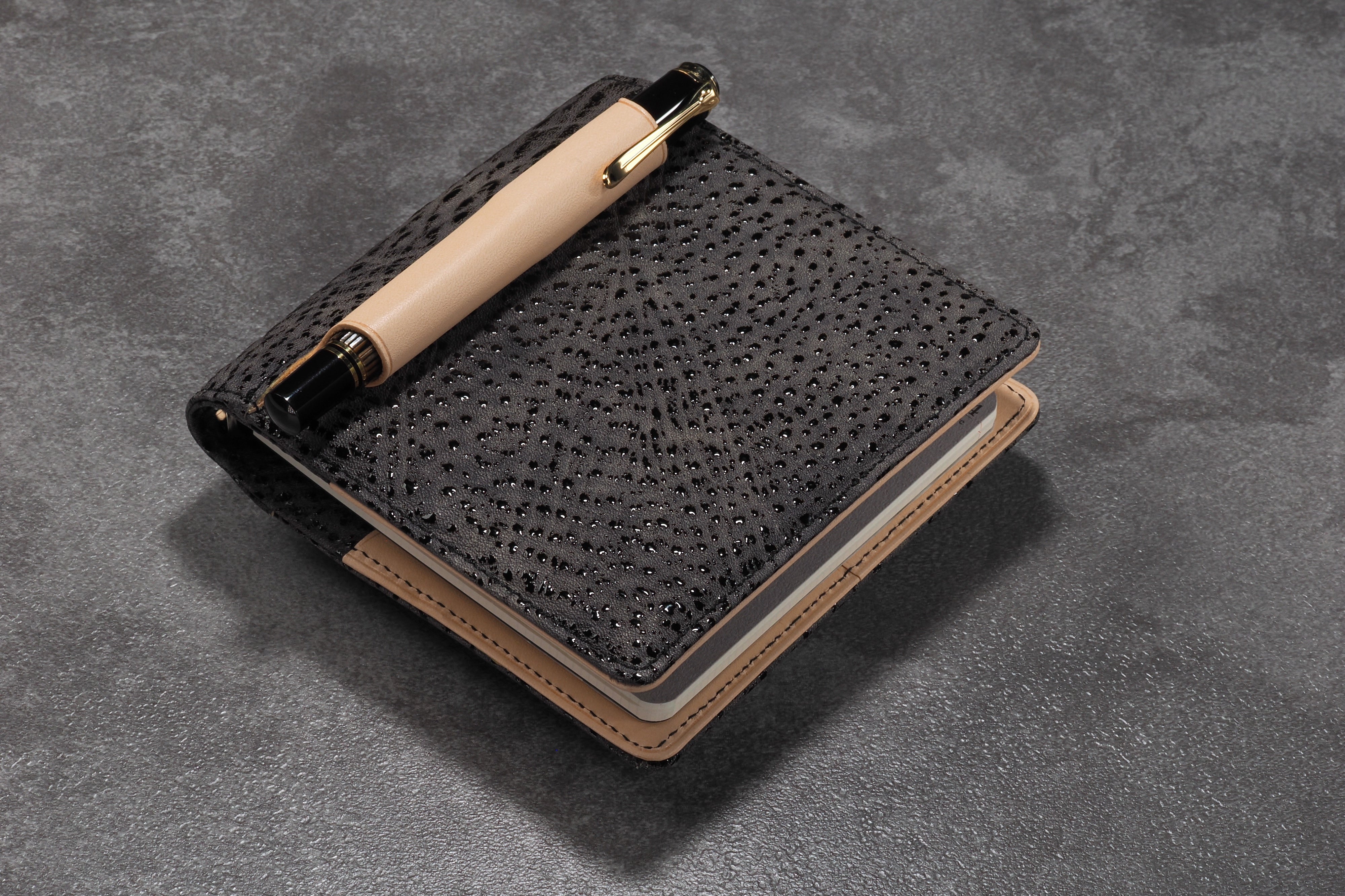 システム手帳 エヌ/ピアス趣味文スペシャル 艶漆（つやうるし）ミニ5スクエア φ11mm　リフィルセット【5営業日以内出荷】