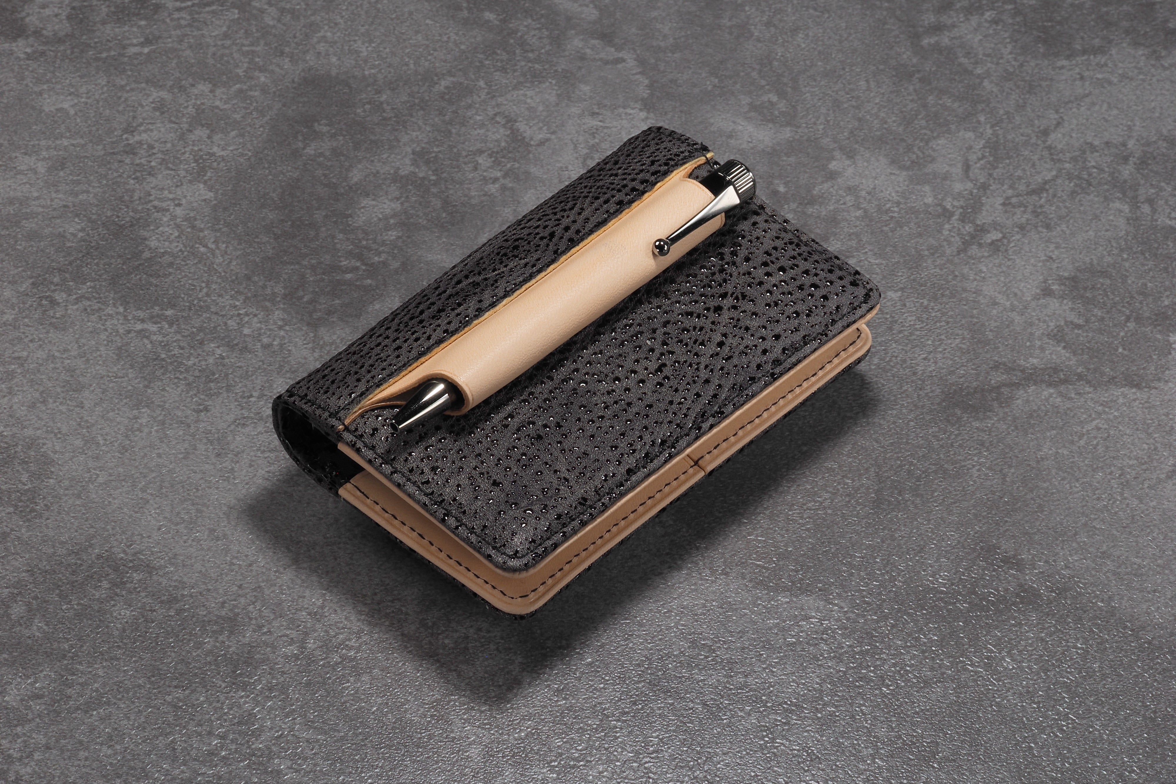 システム手帳 エヌ/ピアス趣味文スペシャル 艶漆（つやうるし）ミニ5 φ11mm（趣味文オリジナル）【5営業日以内出荷】